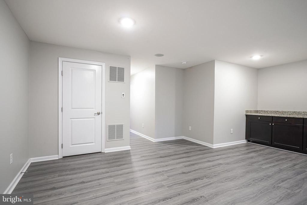 1 Village Green Ln, Gloucester Township, NJ 08081 Townhome Rentals in