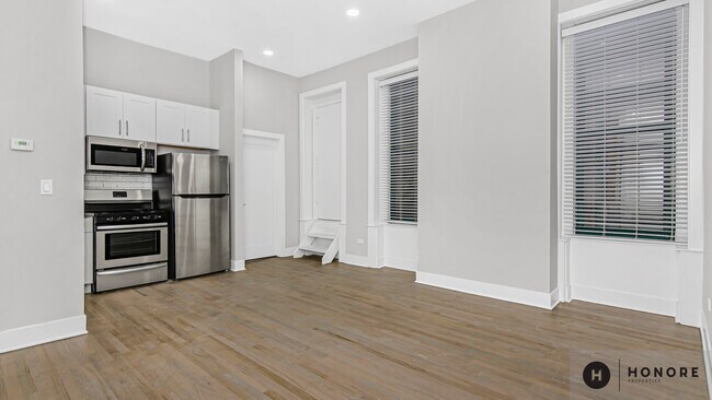 Foto del edificio - 807 N Wabash Ave