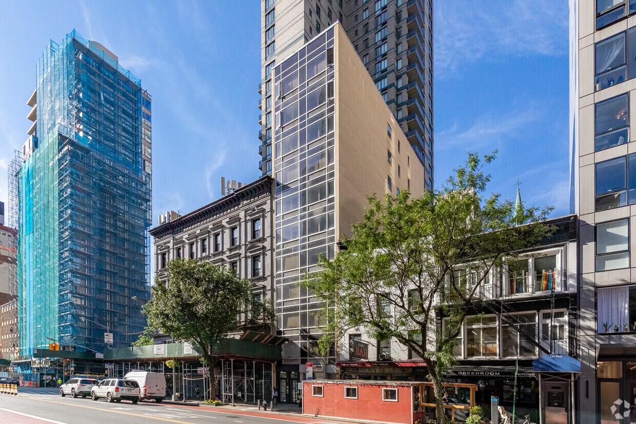 Foto del edificio - 160 E 23rd St
