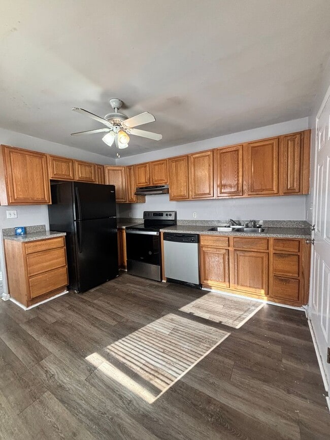 Foto del edificio - Adorable Two Bedroom Duplex In Truxton