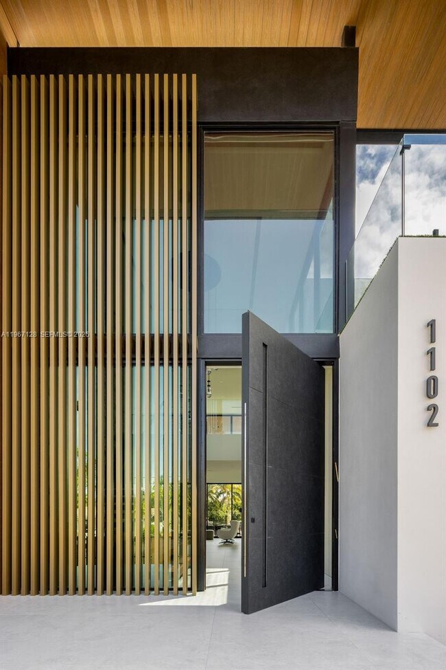 Foto del edificio - 1102 Washington St