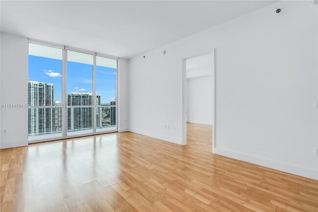 Foto del edificio - 55 SE 6th St