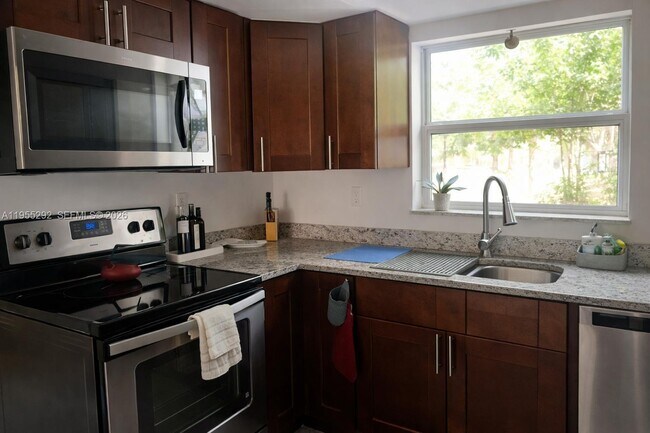 Foto del edificio - 13506 NE 24th Pl