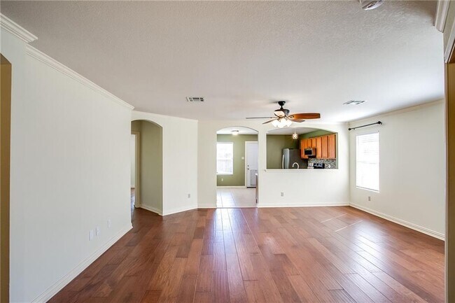 Foto del edificio - 122 Quail Hollow Dr