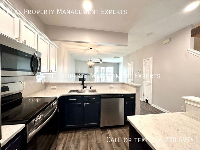 Foto del edificio - 1318 Anthem Ct