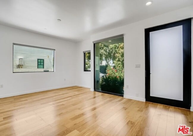 Foto del edificio - 3641 Greenwood Ave