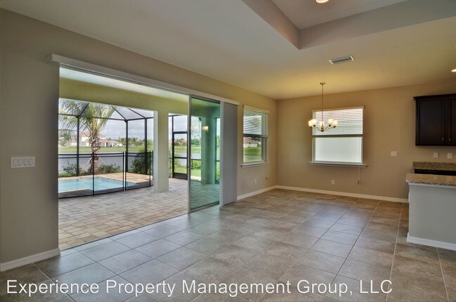 Foto del edificio - 3012 Sunset Pointe Circle