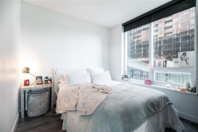 Building Photo - 353-35 Smithe Street