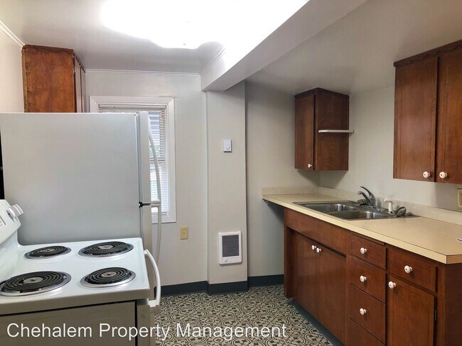 Building Photo - 1 br, 1 bath House - 1135 NE Baker St.