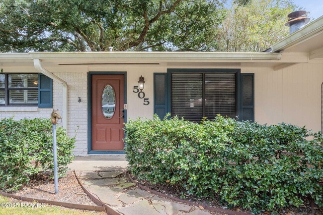 Building Photo - 505 Dafney Dr