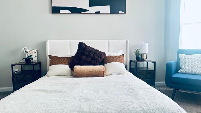 Foto del edificio - 5013 Chupp Way Cir