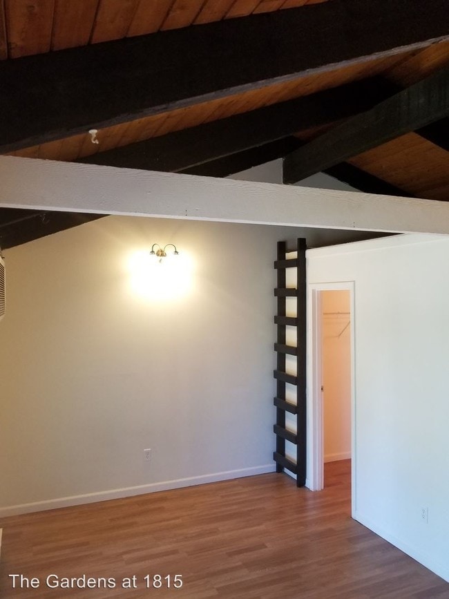 Building Photo - 1815 N Hutchinson Rd