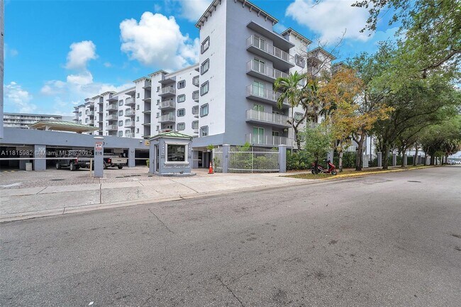Foto del edificio - 2415 NW 16th St Rd