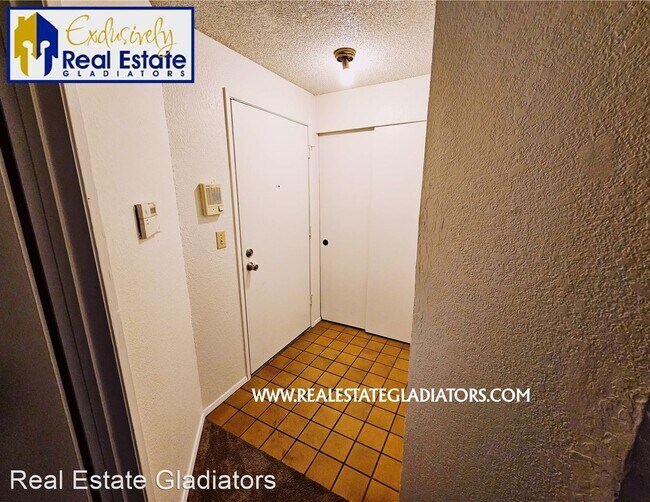 Building Photo - 1 br, 1 bath House - 110 SW 116th Street #A12