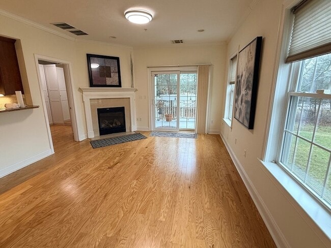 Photo - 2000 Davenport Ave Apartment