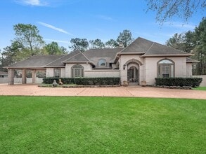 Building Photo - 19652 Riverwalk Dr