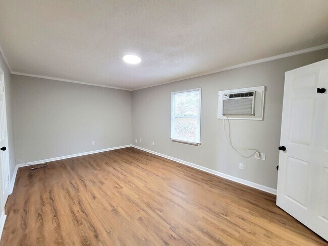 Foto del interior - Davis Mills