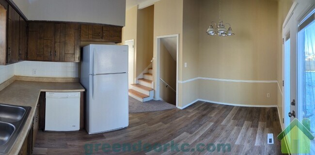 Building Photo - 1602 E Cedar Pl