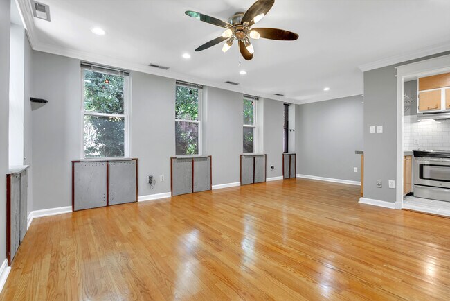 Building Photo - 1651 Lamont St NW