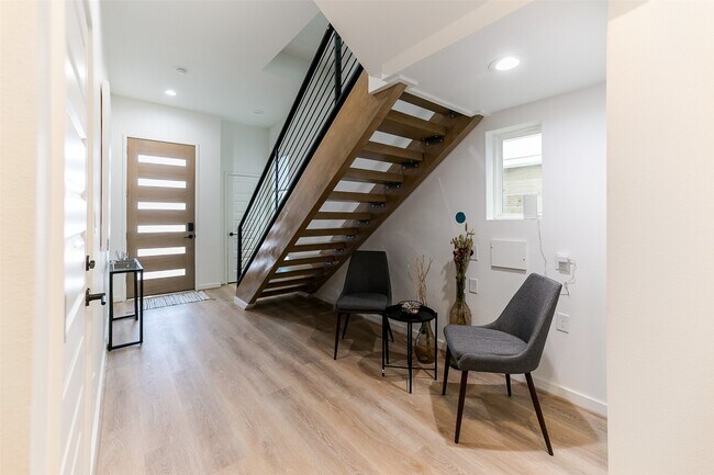 Foto del edificio - 4303 Chester St