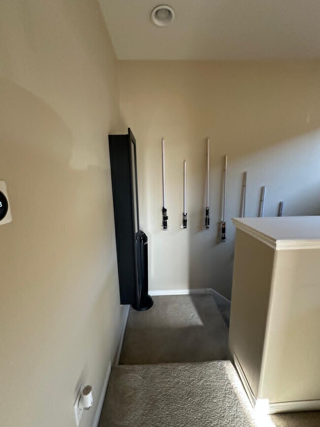 Building Photo - 11320 Paseo La Cumbre