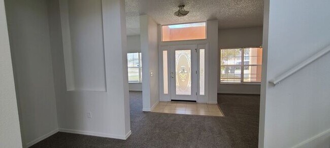 Foto del edificio - LARGE Single Family Home in Village 8, Poi...