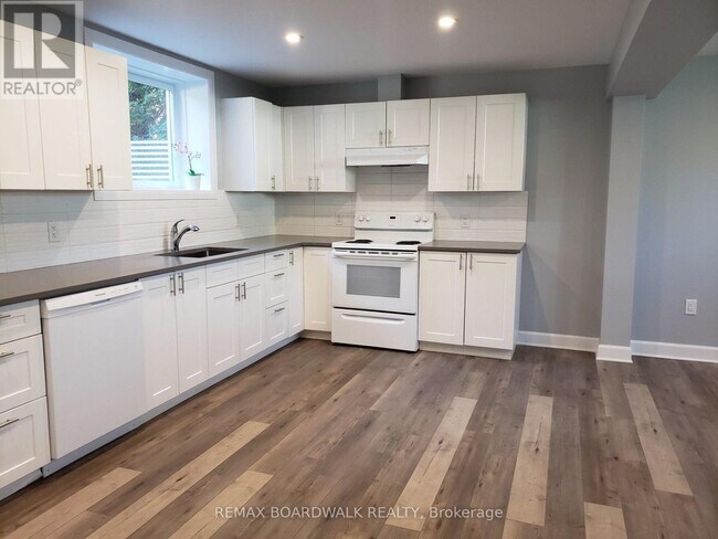 Photo du bâtiment - 15B Dowdall Crescent