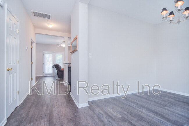 Foto del edificio - 11315 Dundarrach Ln