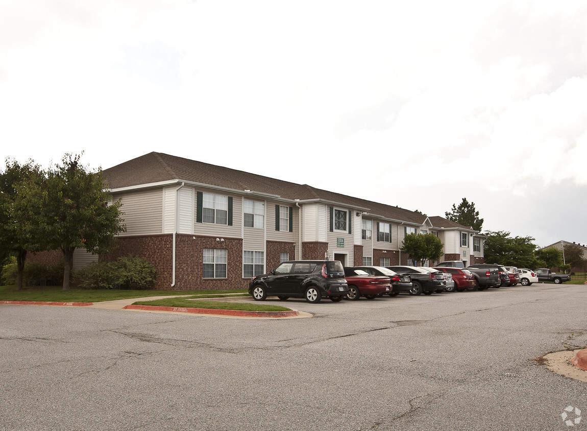 Building Photo - Orchard Apartments