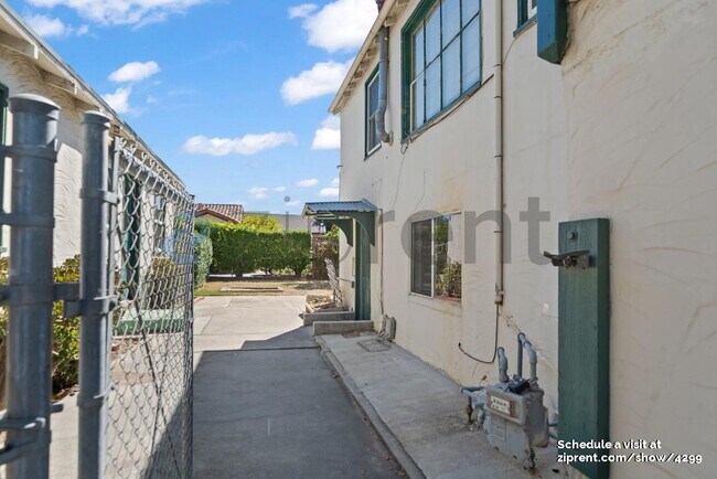 Foto del edificio - 588 Vasona Ave