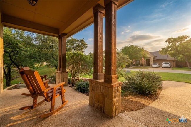 Building Photo - 2402 Twin Ridge Ct