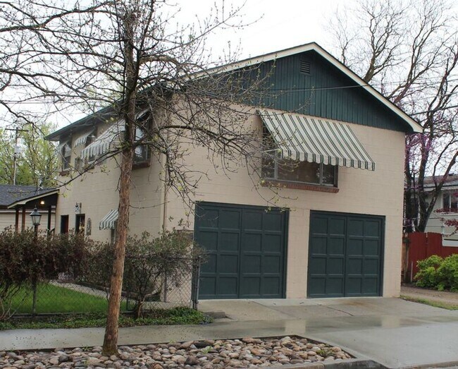 Foto del edificio - 2720 W Heron St