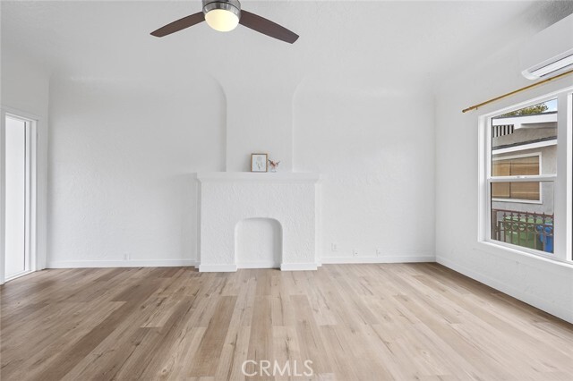 Foto del edificio - 4169 Denker Ave