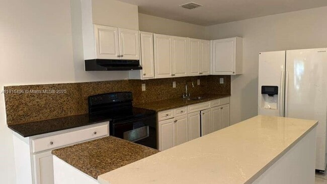 Photo - 870 NE 142nd St House