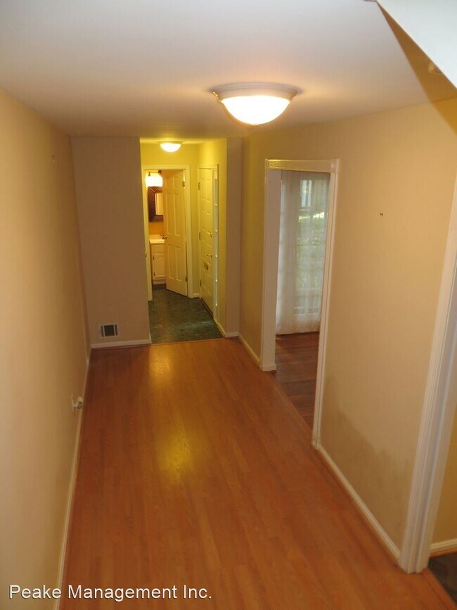 Building Photo - 3 br, 2.5 bath House - 2004 Highboro Way