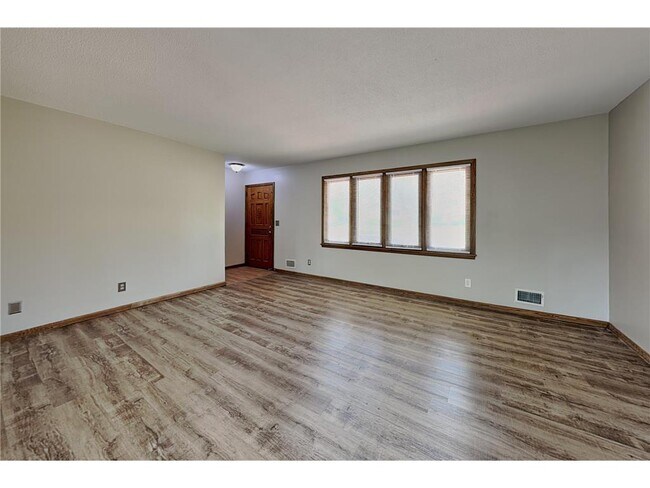 Foto del edificio - 11811 65th Pl N