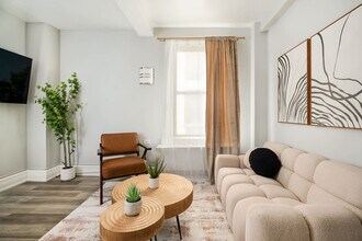 Building Photo - 234 W 73rd St