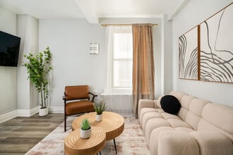 Building Photo - 234 W 73rd St