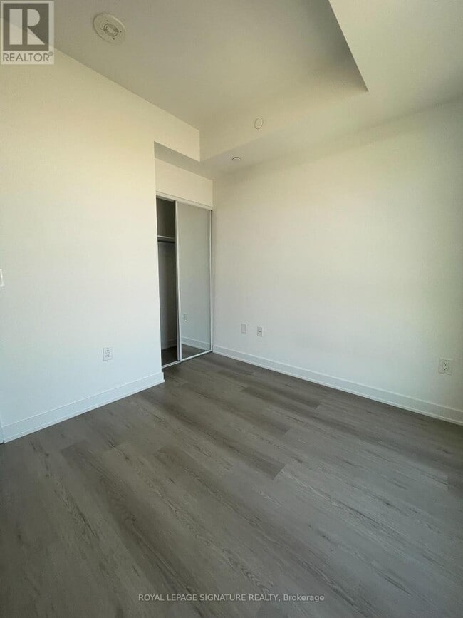 Building Photo - 40 Lagerfeld Dr