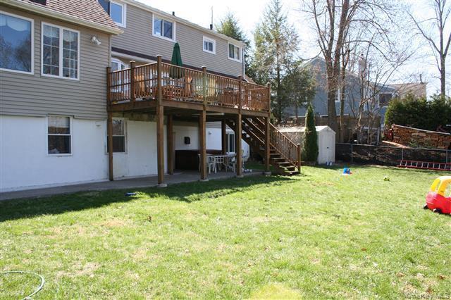 Primary Photo - 147 Shear Hill Rd