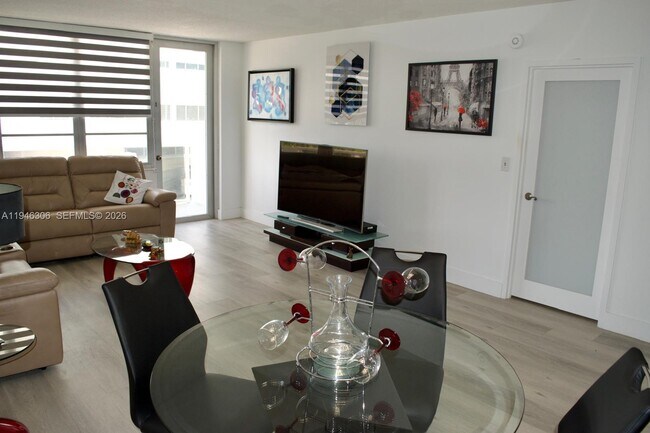 Foto del edificio - 3725 S Ocean Dr