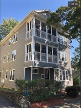 Building Photo - 53 Pilgrim Ave