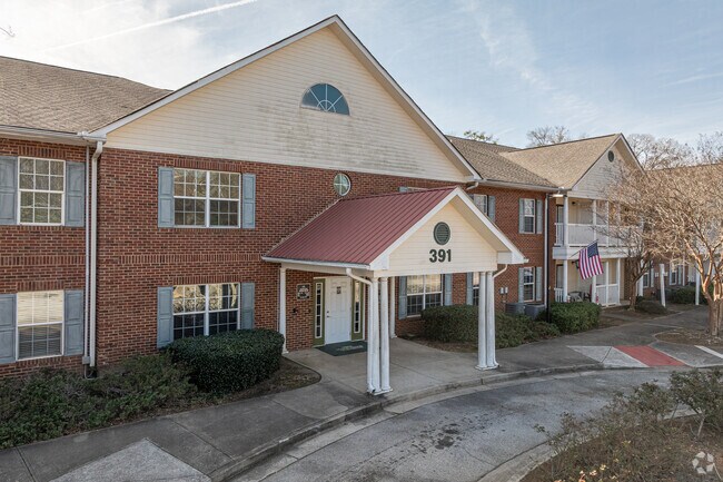 Vista adicional del edificio - Grier Senior Manor