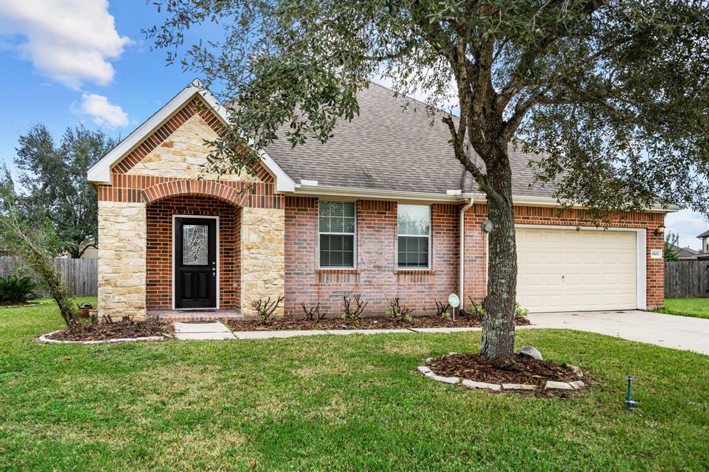 Foto principal - 9303 Cavalier Ln