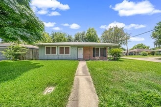 Building Photo - 3702 Malone Dr