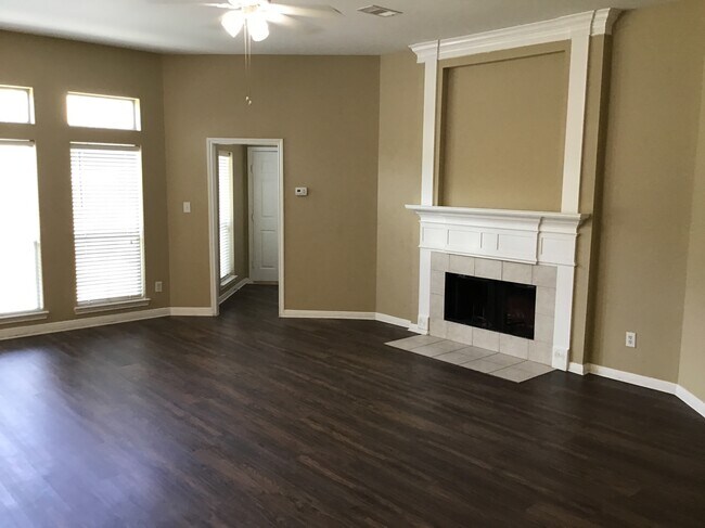 Foto del edificio - 10303 Shipmans Landing Drive
