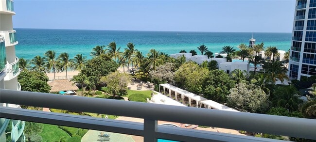 Building Photo - 3001 S Ocean Dr
