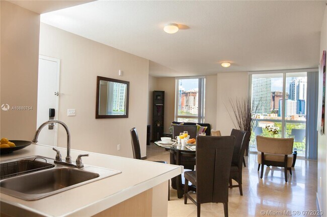 Foto del edificio - 1701 SW 2nd Ave