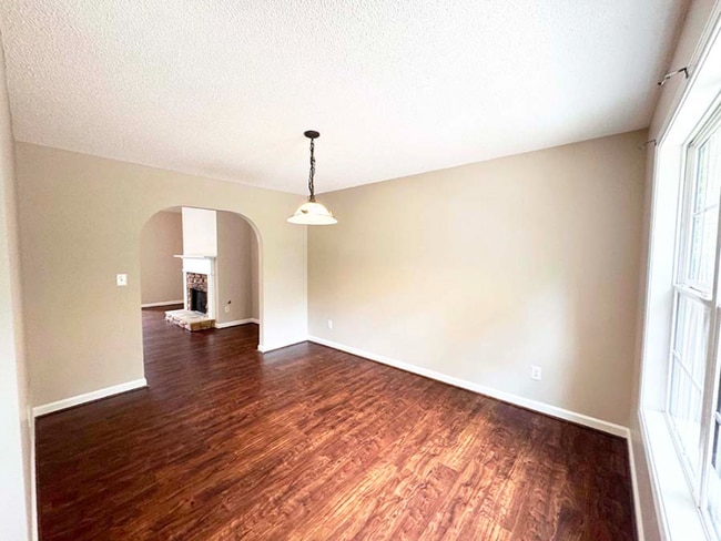 Foto del edificio - 745 Oak Glen Dr