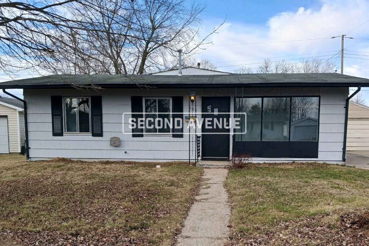 Primary Photo - 505 Roosevelt DR